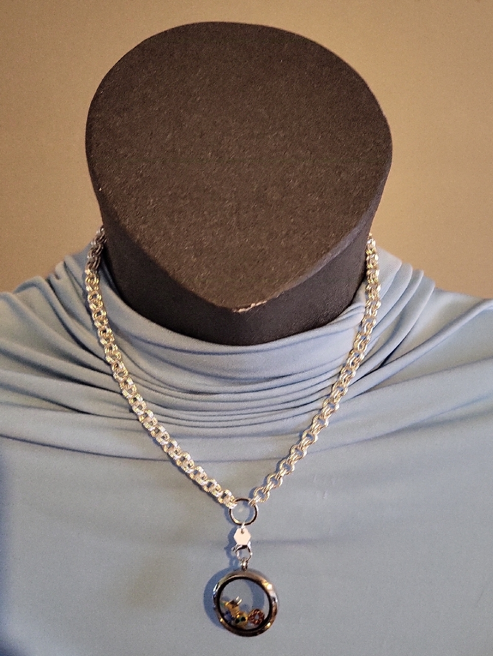 Origami Owl Silver-Tone Chain Necklace with Round Locket Pendant - 5 Charm